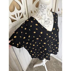 Madewell Womens Hi Low Top Floral Black Short Sleeve Size Medium Oversized